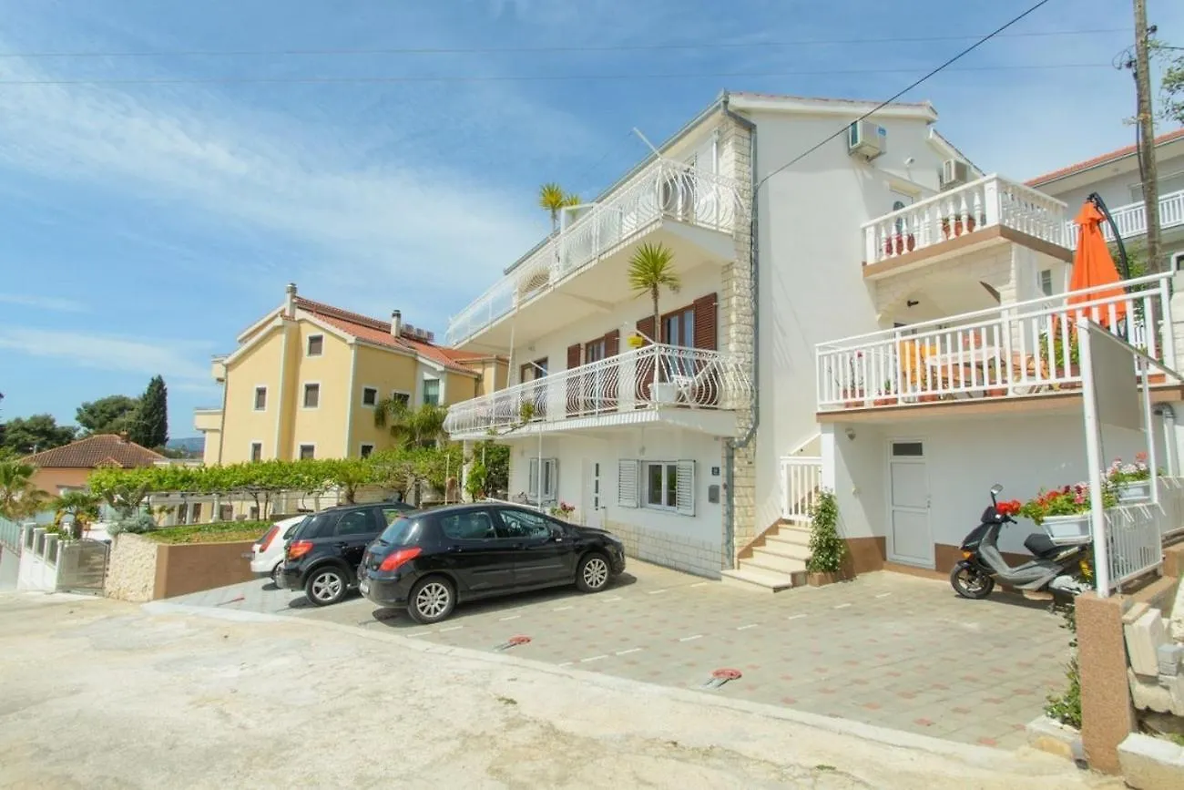 Apartments With A Parking Space Okrug Gornji, Ciovo - 12293 Trogir